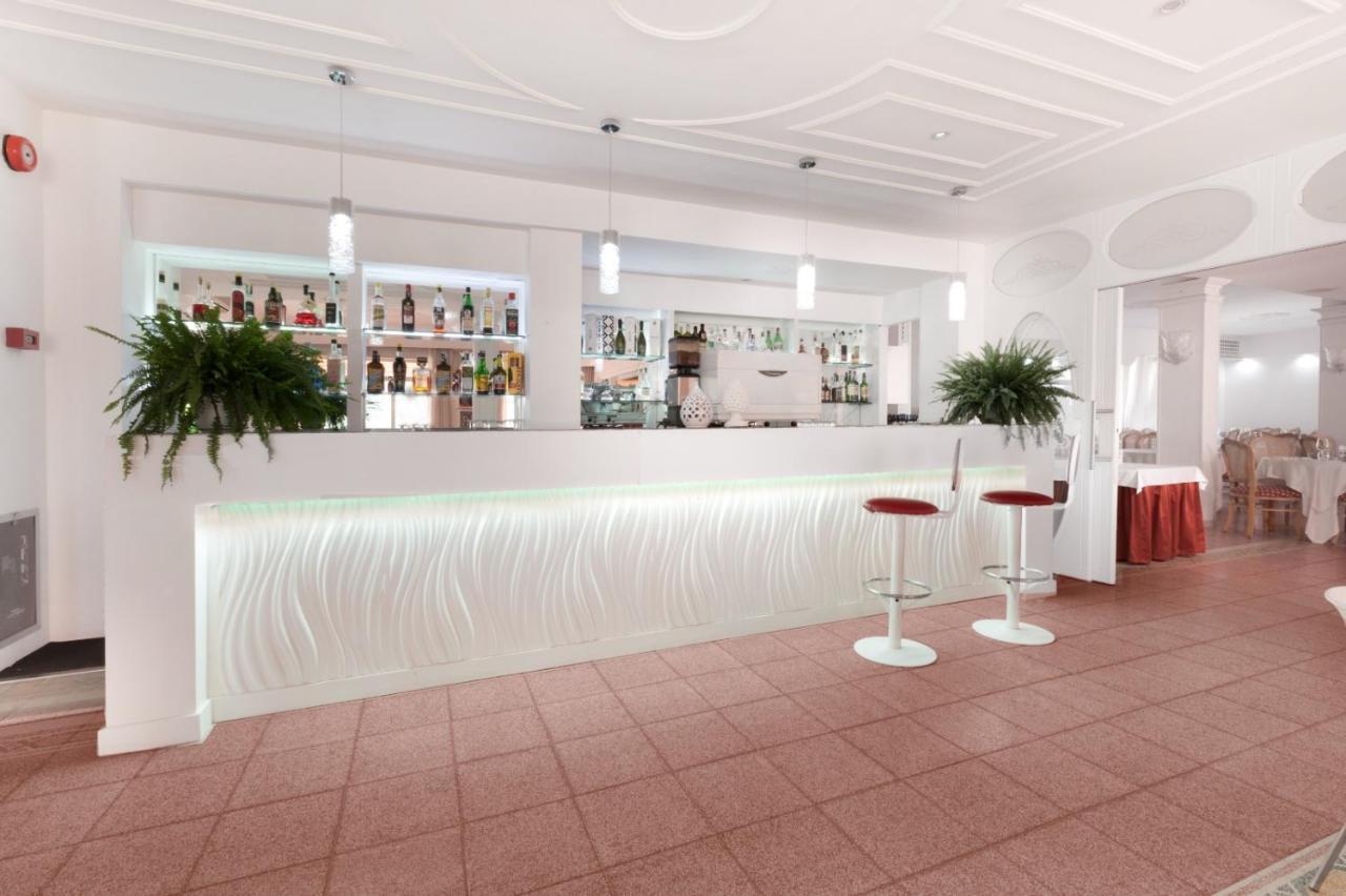 Hotel Sant'Agata 산트아구타수이두에골피 외부 사진