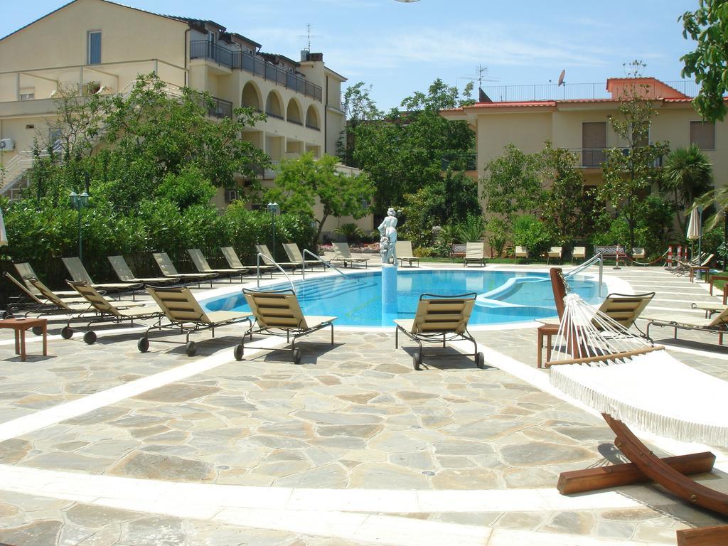 Hotel Sant'Agata 산트아구타수이두에골피 외부 사진
